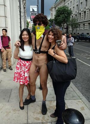 nudist women in public